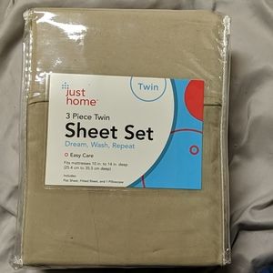 Twin sheet set (3 pieces) brand new never used